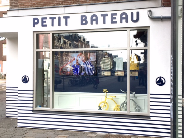 Petit Bateau etalage